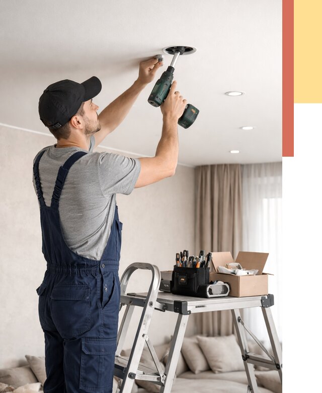 Установка и монтаж точечных светильников в натяжной потолок в Елабуге от 1823 руб. | ОТДЕЛОЧНИК-Лбг